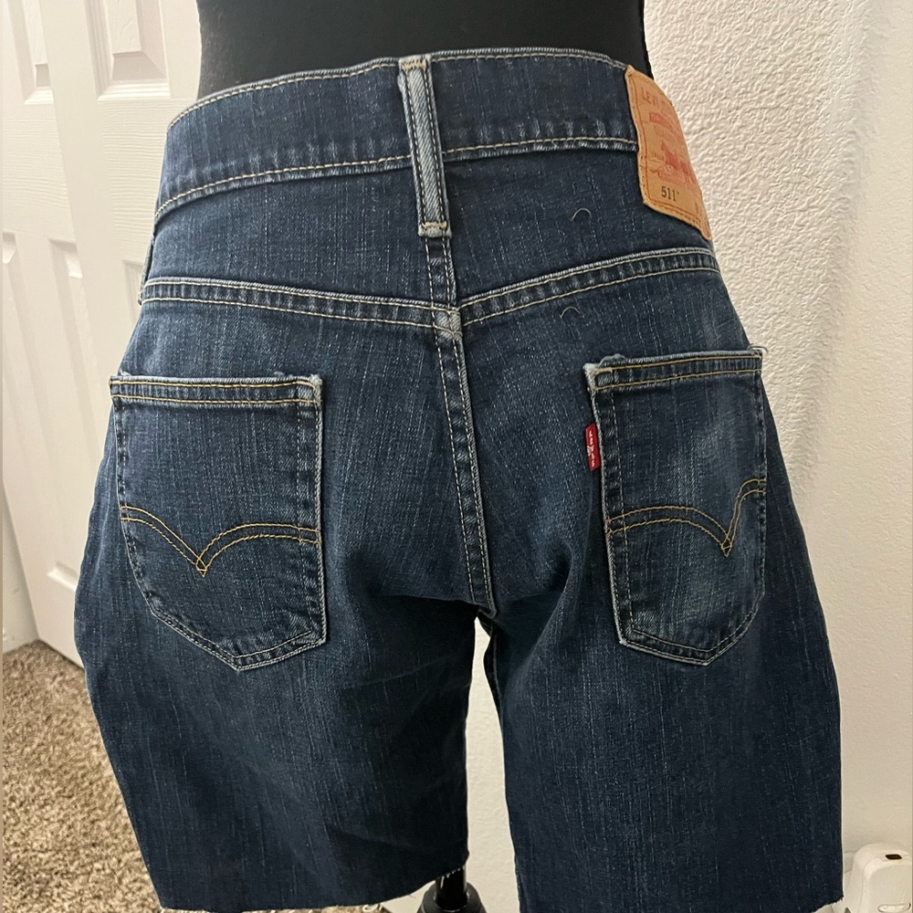 Levi’s 511 Dark Wash Denim Cut-Off Shorts Men’s 34x32 - Picture 3 of 6